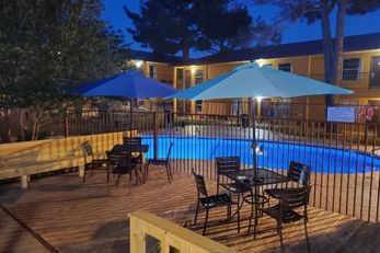 Sweetwater Inn