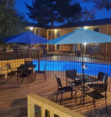 Sweetwater Inn