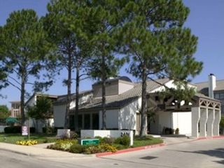 Hawthorn Suites Arlington/DFW South