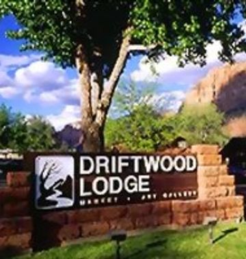 Driftwood Lodge
