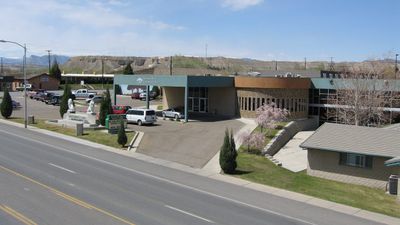 Greenwell Inn Conv Ctr & Luxury Suites