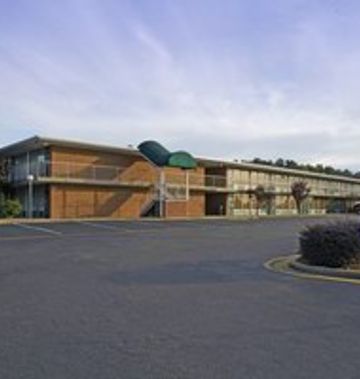Express Airport Inn - Richmond Airport
