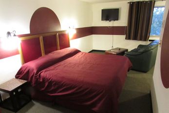 Kennewick Suites
