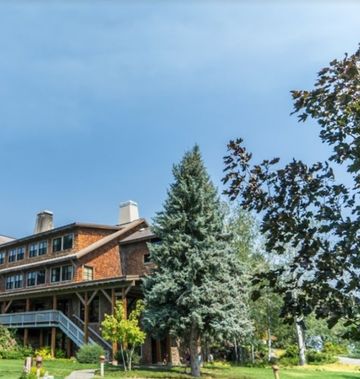 Sun Mountain Lodge