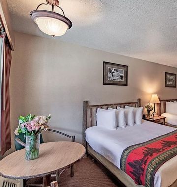 Antler Inn