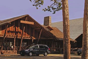 Lake Lodge Cabins