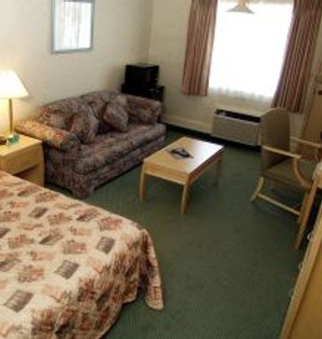 Best Western Plus Village Park Inn