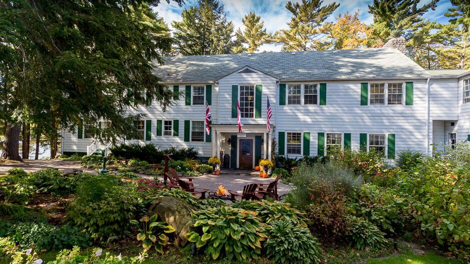 Sherwood Inn Exterior