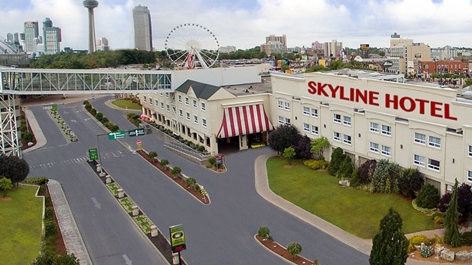Skyline Hotel & Waterpark Exterior