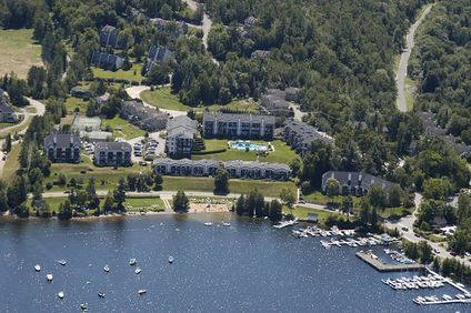 Pinoteau Village