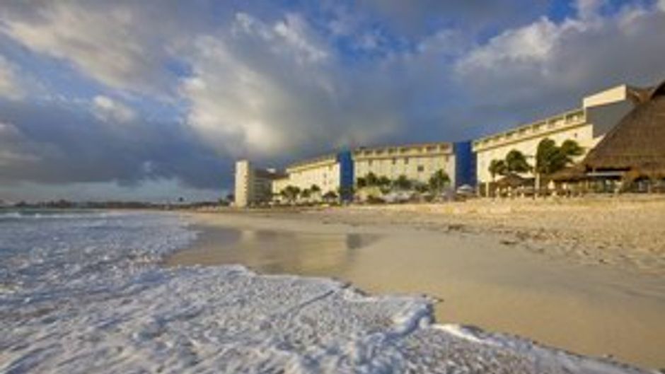 The Westin Resort & Spa Cancun Exterior