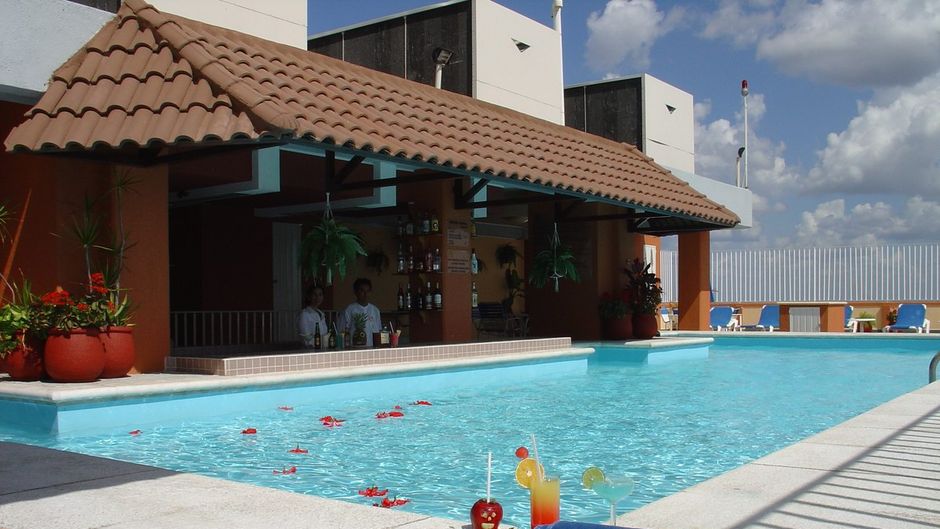 Hotel El Conquistador Pool