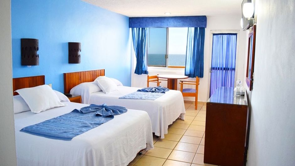 Costa de Oro Beach Hotel Room