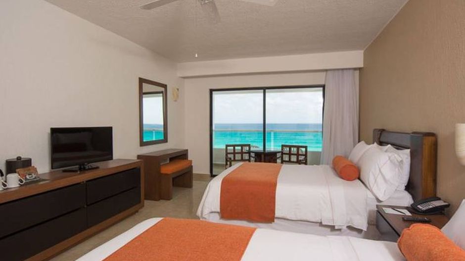 Flamingo Cancun Resort Room