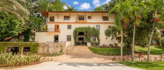 Hotel & Bungalows Mayaland