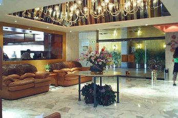 Hotel Segovia Regency