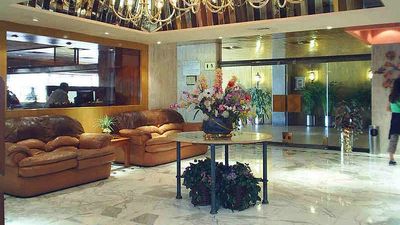 Hotel Segovia Regency