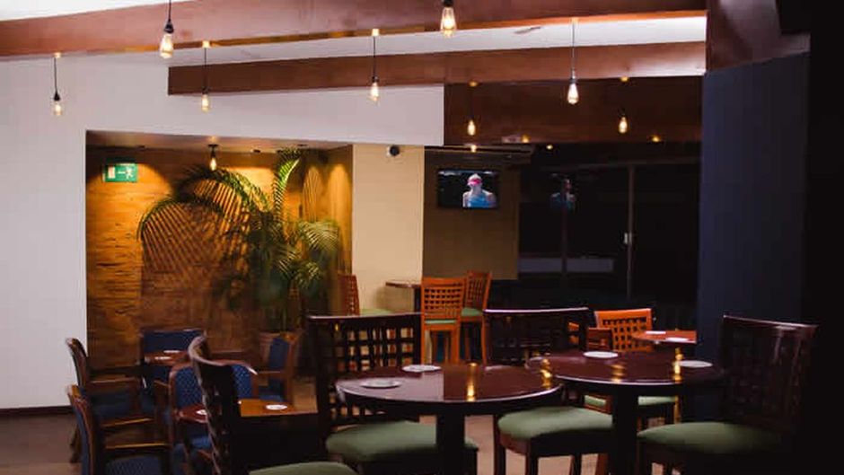 Loma Real Hotel Bar/Lounge