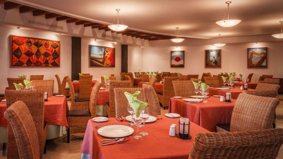 Crown Paradise Golden Restaurant