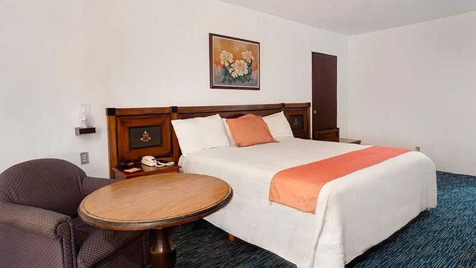 San Jorge Hotel Room