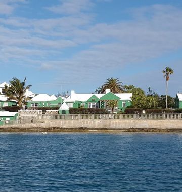Greenbank Guest House & Cottages
