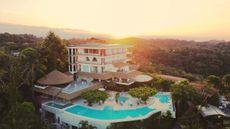 La Mariposa Hotel