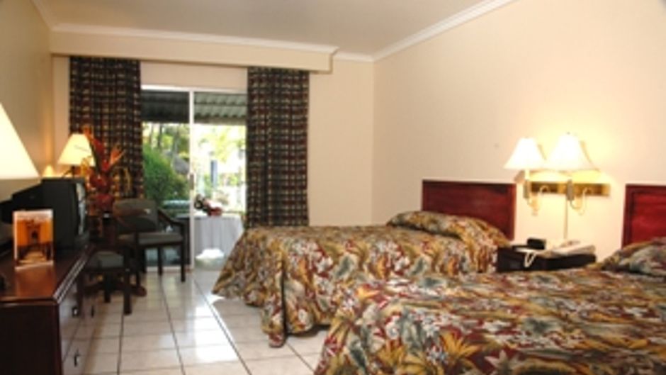 Riande Aeropuerto Hotel & Resort Room