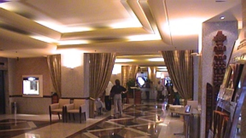 Windsor Excelsior Hotel Lobby
