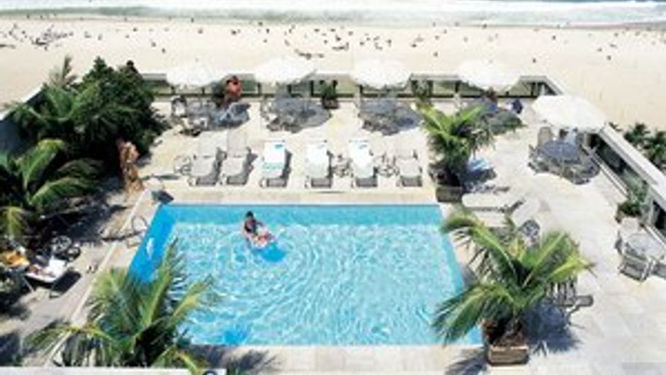 Windsor Excelsior Hotel Pool