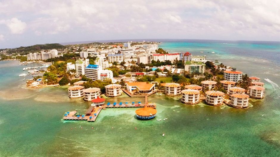Decameron Aquarium Exterior