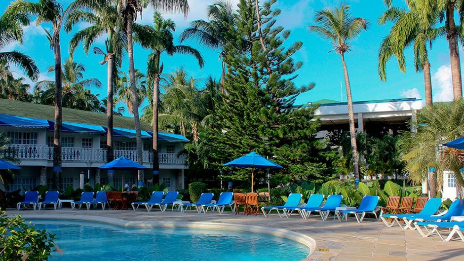 Decameron Marazul Pool