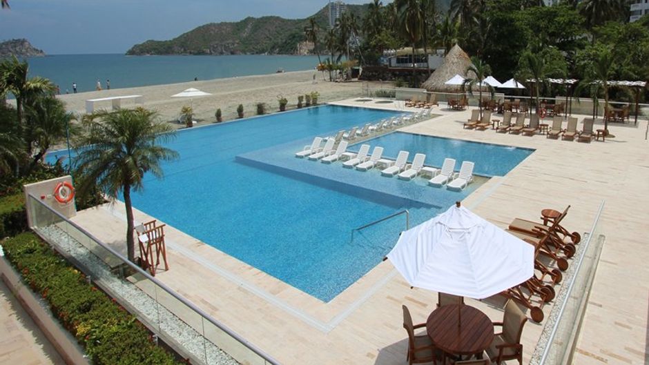 Tamaca Beach Resort Hotel by Sercotel Pool