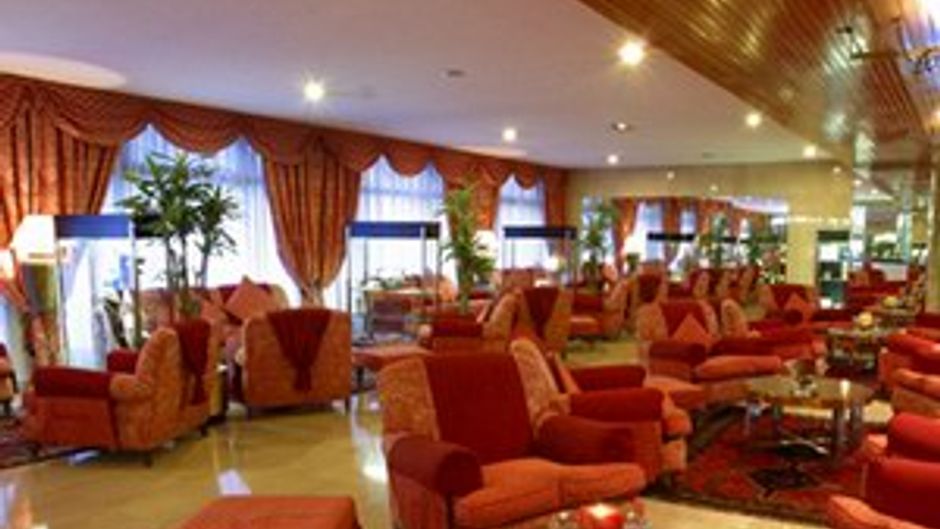 Hotel Roc Blanc Lobby