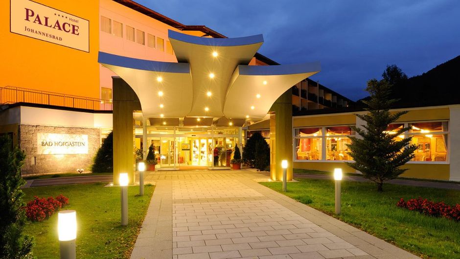 Johannesbad Hotel Palace Exterior
