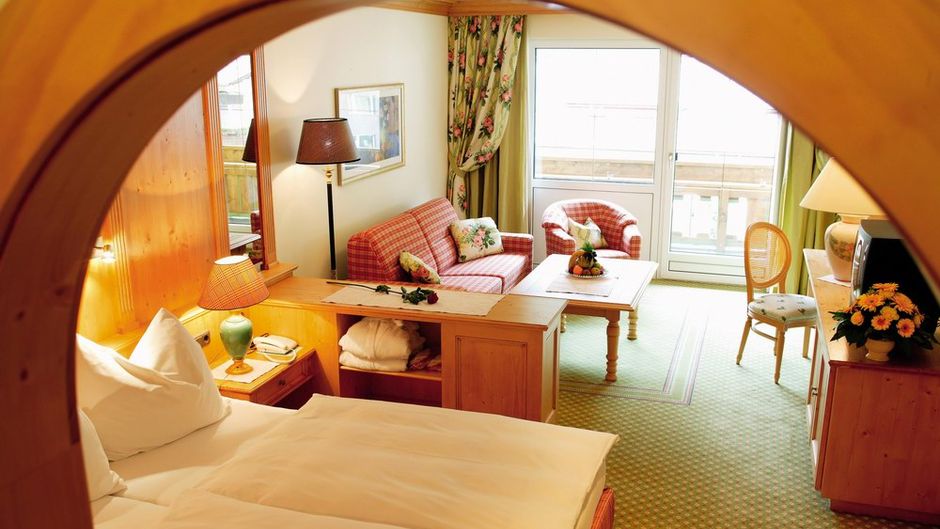 Schwarzer Adler Hotel Room