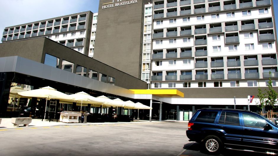 Hotel Bratislava Exterior