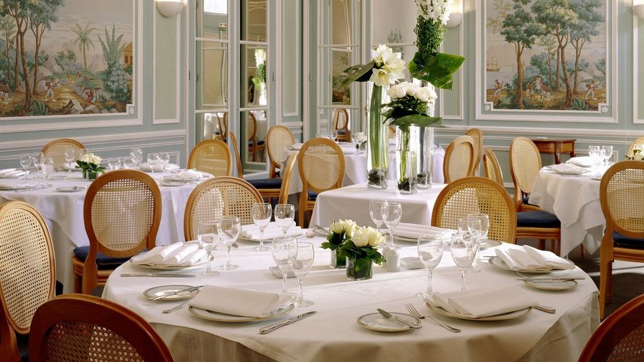 Hotel California Champs Elysees Banquet