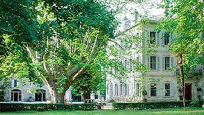 Hotel Chateau des Alpilles