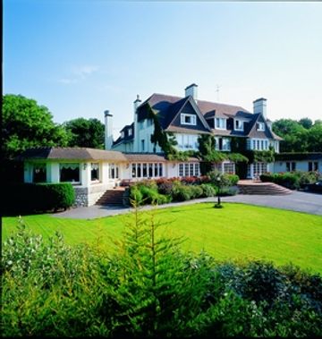 Le Manoir Hotel & Golf Club