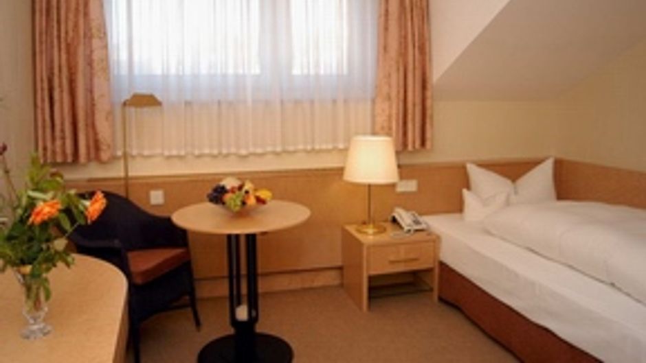 Dom Hotel Limburg Room