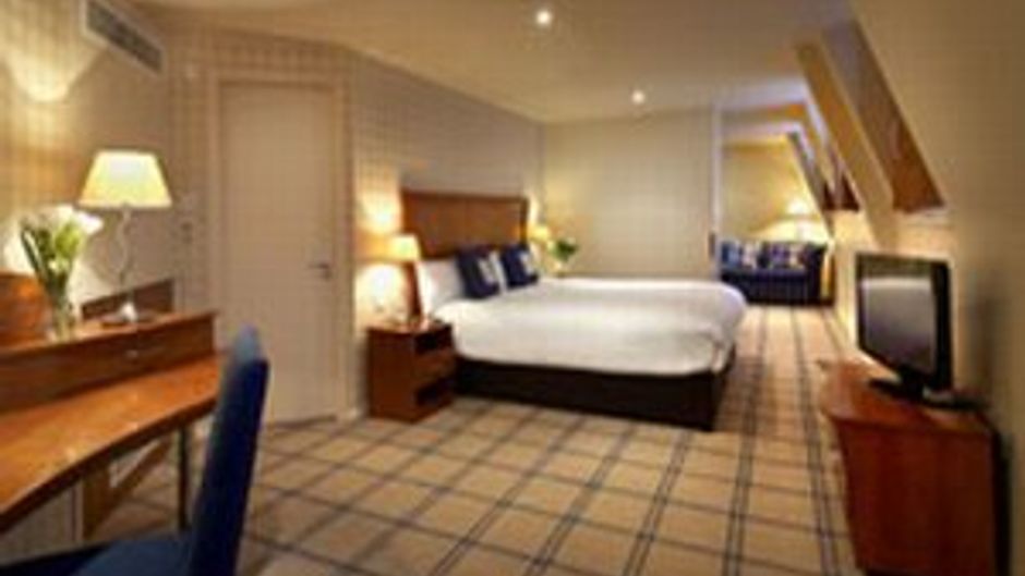 Corus Hyde Park Hotel Suite