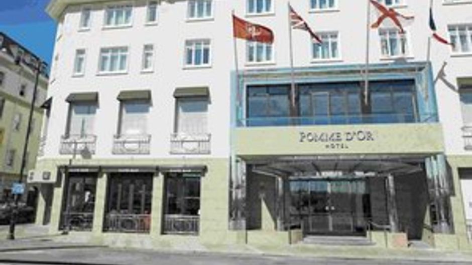 Pomme d'Or Hotel Exterior