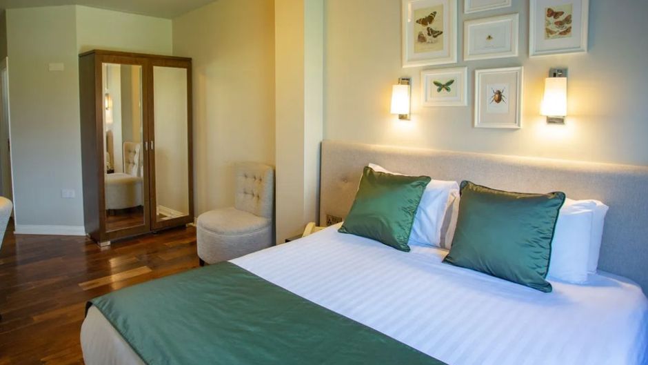 Millbrook Lodge Room