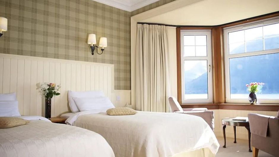 Lodge on the Loch Room