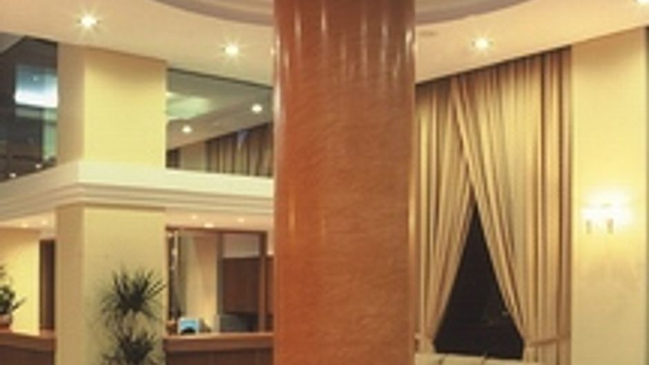 Alexandra Hotel Lobby