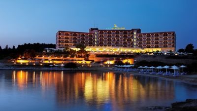 Hinitsa Bay Hotel
