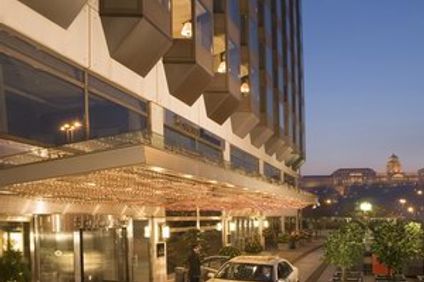 Sofitel Budapest Chain Bridge