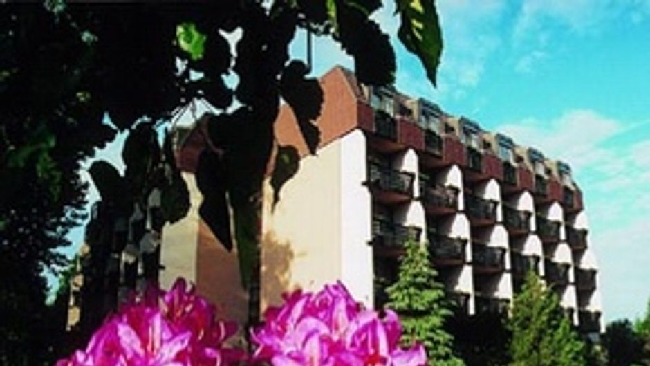 Ensana Thermal Sarvar Exterior