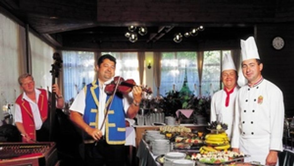Ensana Thermal Sarvar Restaurant