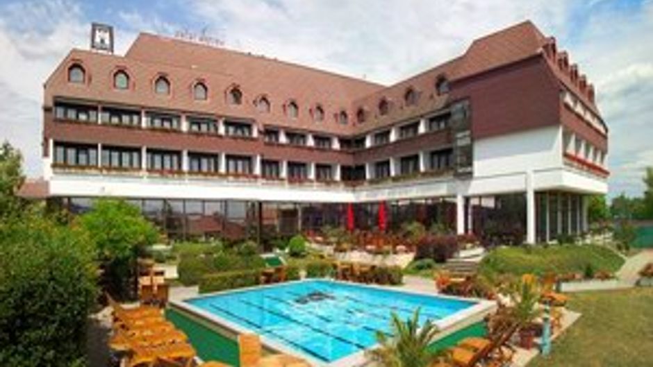Hotel Sopron Exterior